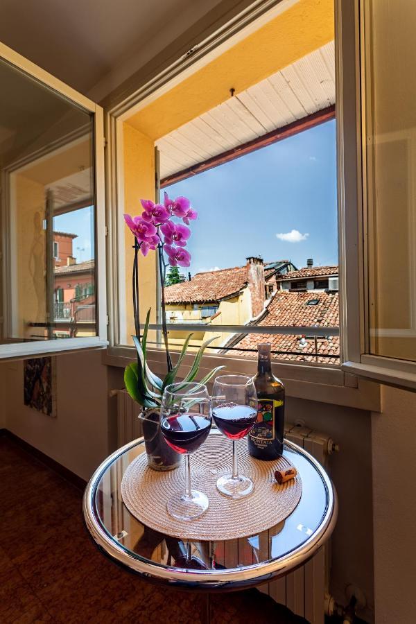 Ferienwohnung Bologna'S Way Sguardo Sui Tetti Exterior foto